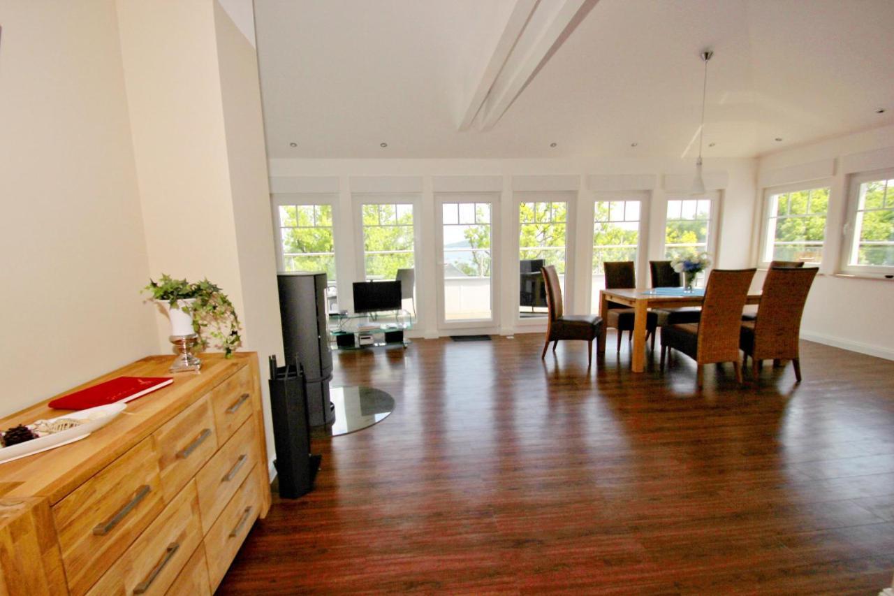 Hafennahe Penthousewohnung Mit Meerblick - Hafenresidenz Lauterbach Fewo 2-7 Lauterbach (Rugen) Exterior foto